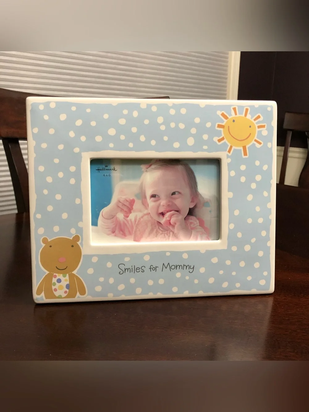 Brand New Hallmark “Smiles For Mommy” Ceramic 4x6 Photo Frame